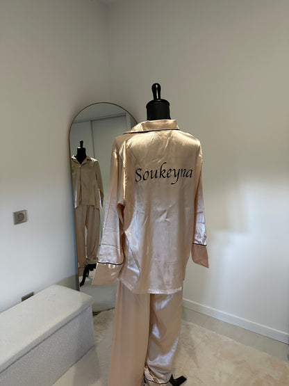 Pyjama en satin – Élégance et confort
